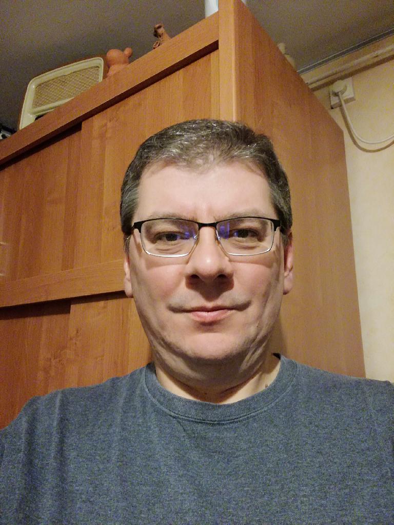 19Csaba75, 49