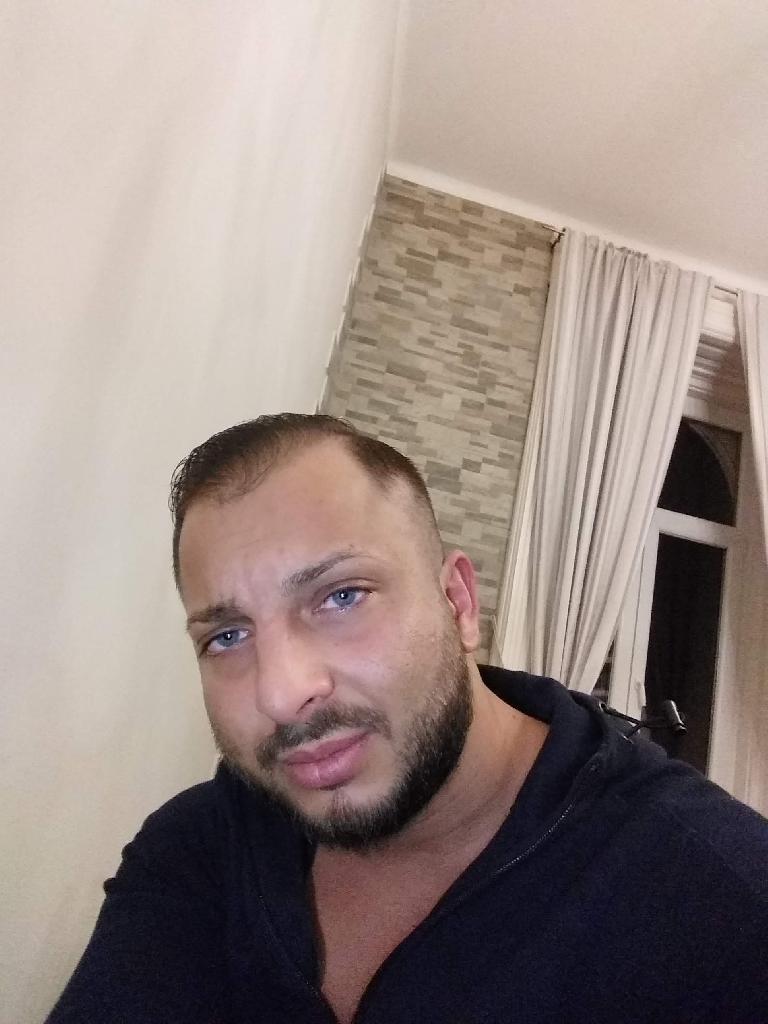 Ahmethüseyin, 31