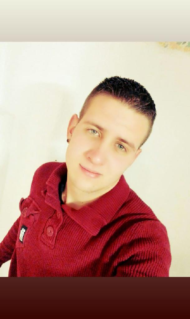 Ferdzsó, 27
