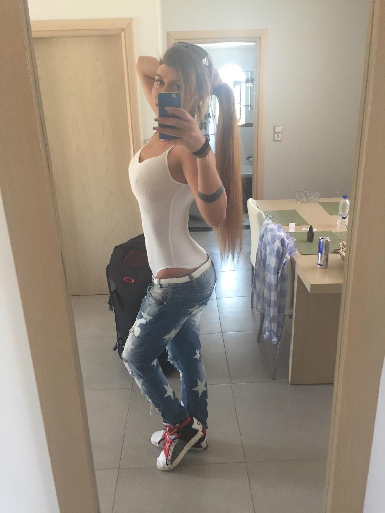 vogueluv, 42