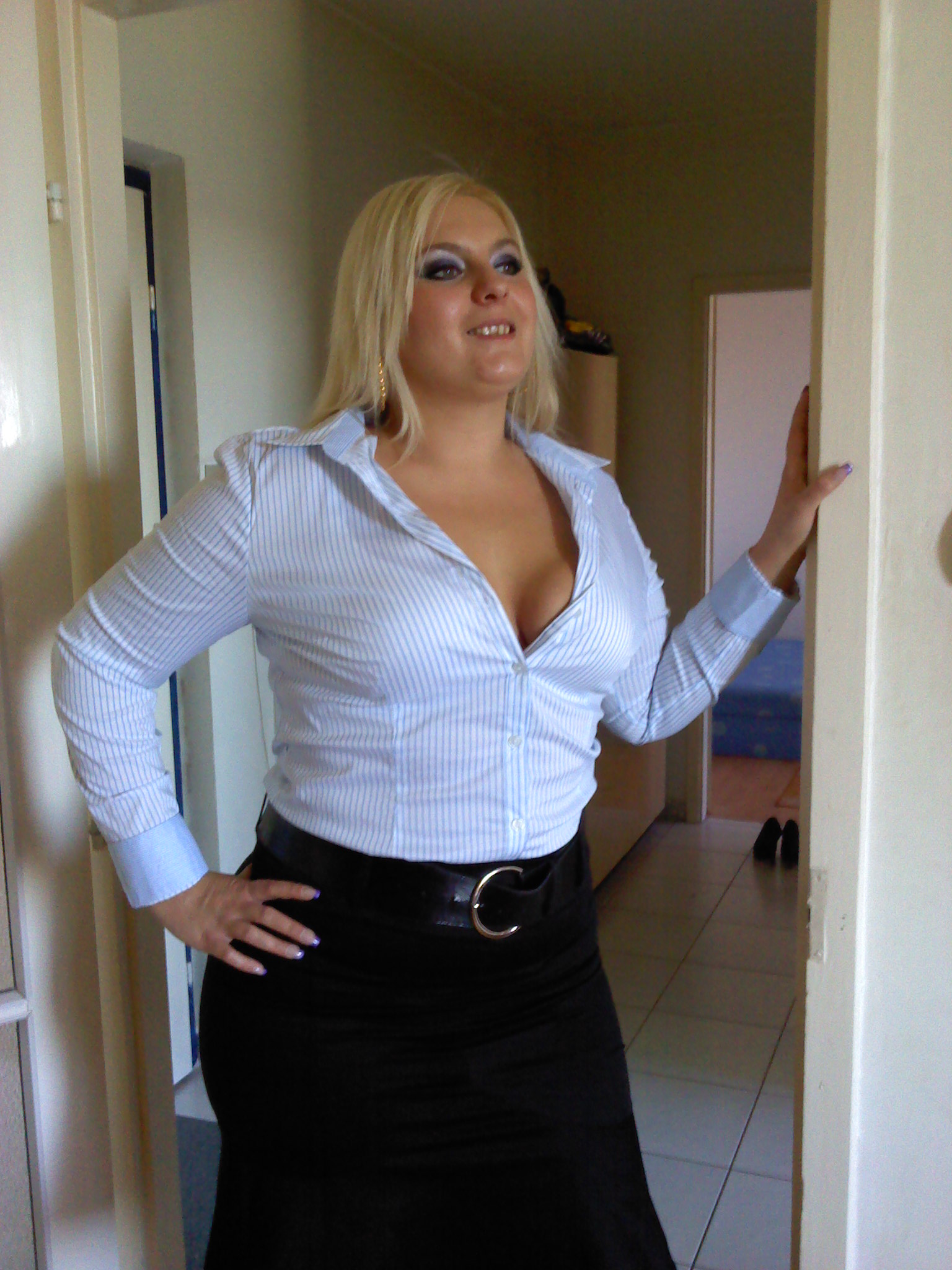 Samantha27, 42