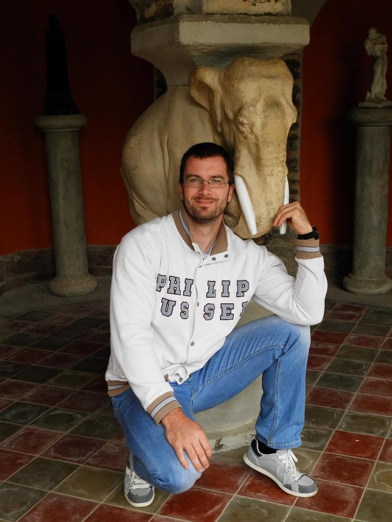 Skuba, 42