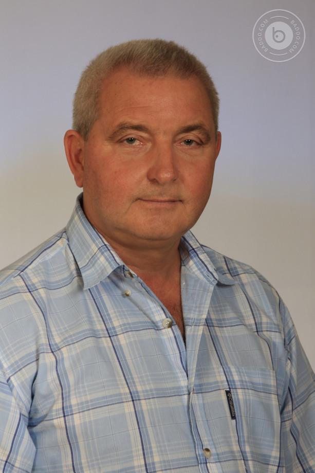 N.ZOLTÁN, 72