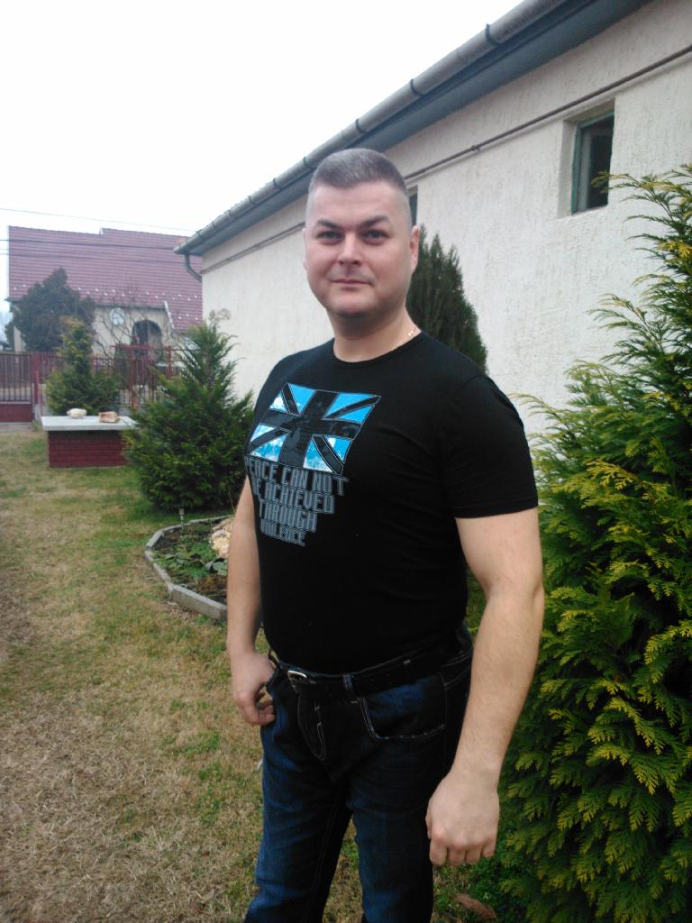 Zsiga80, 45
