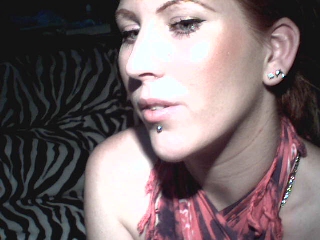 Vidéki Girl, 42