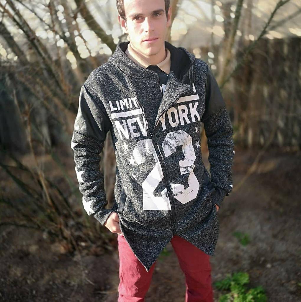 Marioadam, 27