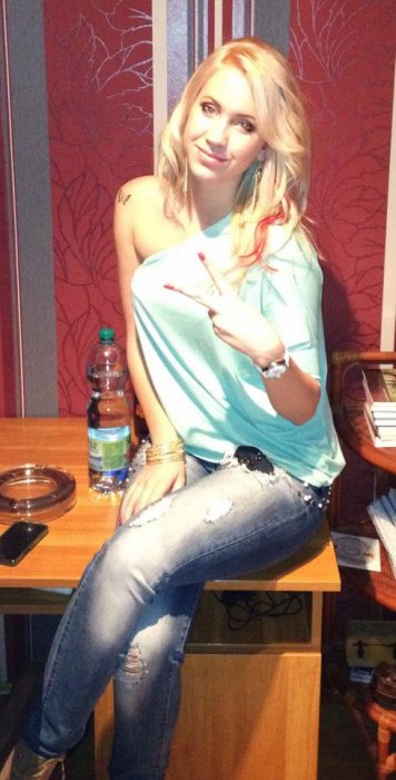 Anett03, 33