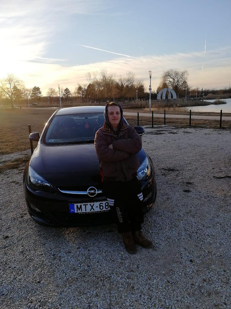 Zsolt095, 29