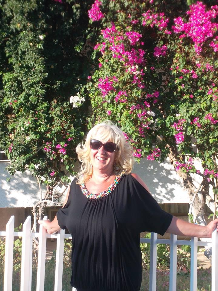 Alison01, 57