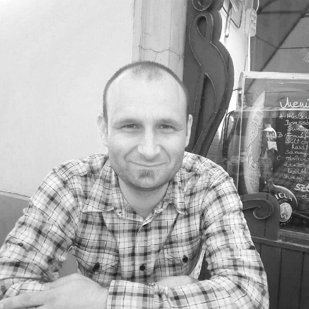 SirkoAndras, 44