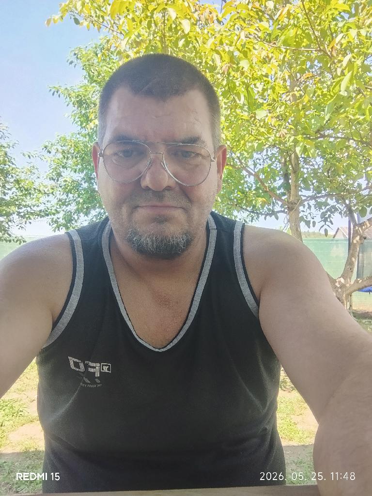 megdug, 52