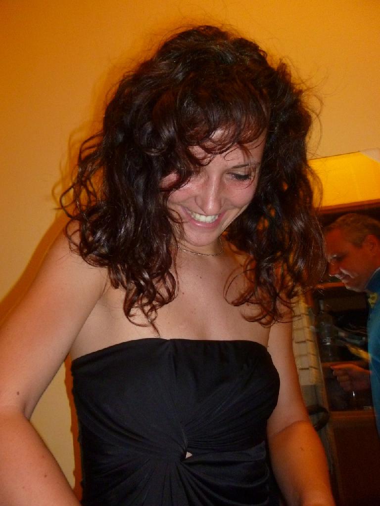 Meli, 37