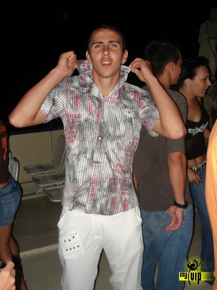 djzeusz, 37