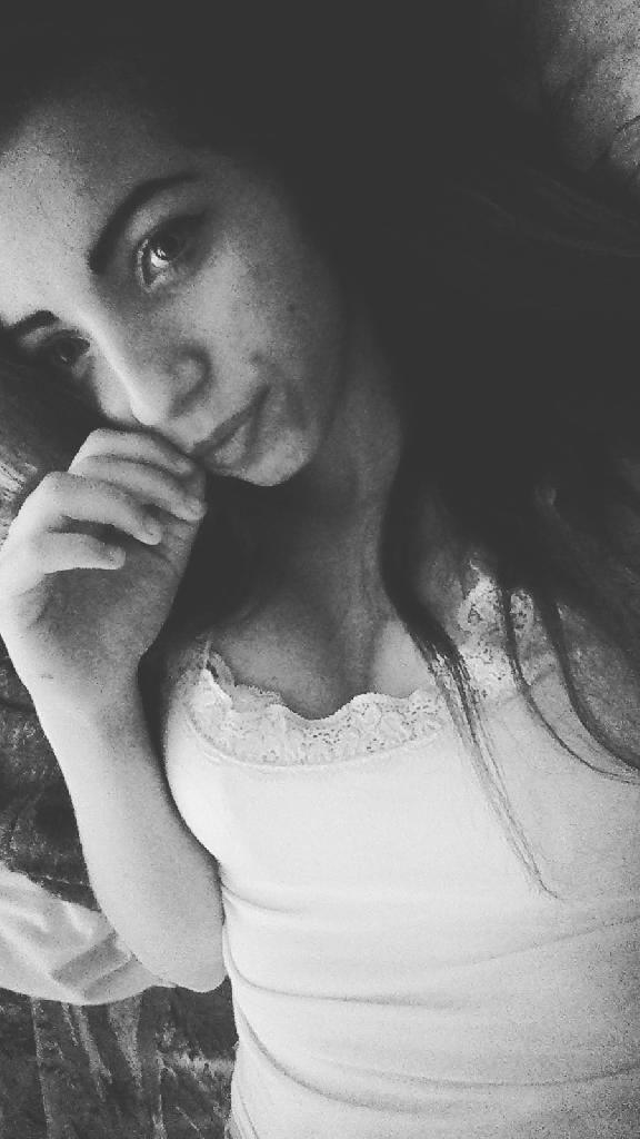 Laura200, 24
