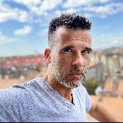 Scaltro, 49