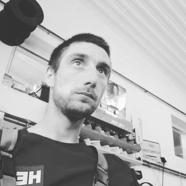 Fegyike, 35